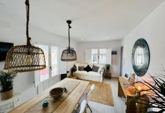 Casa MiraMar allows 18 year olds to book a room