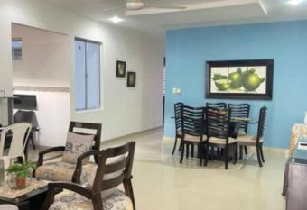 Hermosa casa amoblada y c  moda - Monte Verde allows 18 year olds to book a room