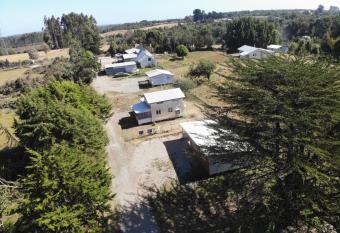 Caba  a Encanto Casero Chiloe has Balcony rooms