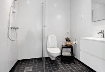 Inaya Homestay has Balcony rooms