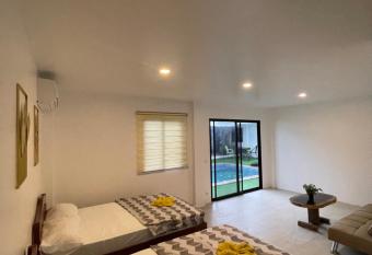 Kasamigos Guesthouse with Fast Internet allows 18 year olds to book a room