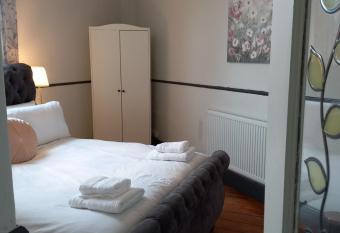 The Golden Carriage has Balcony rooms