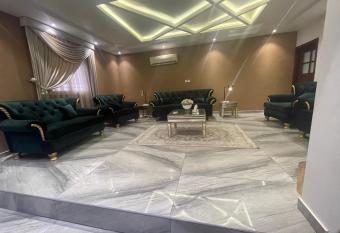 Delta          has Smoking rooms