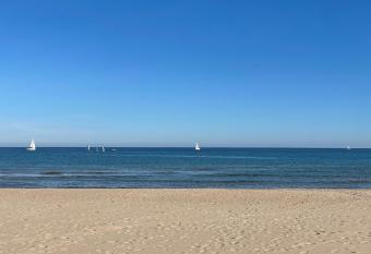 Oliva Seaside Apartments has Balcony rooms