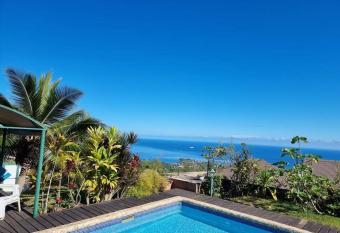 Fare aliz  s allows 18 year olds to book a room