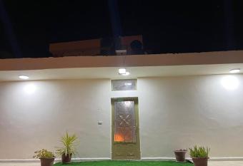 Petra Majic View has rooms with a private hot tub