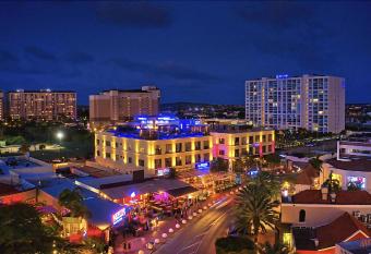 The Cove - Palm Beach Strip has Balcony rooms