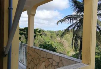 Villa Fruits exotiques has Balcony rooms