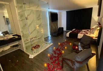 Nirvana Hotel Boutique Suite & Villas allows 18 year olds to book a room