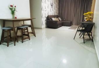 Sunshine homestay allows 18 year olds to book a room