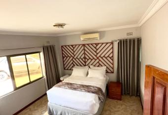 Jeanne Marie Apartments has Balcony rooms