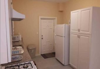 Exclusive Corporate Condo & Vacation Rental: Premier Gated Community has Balcony rooms