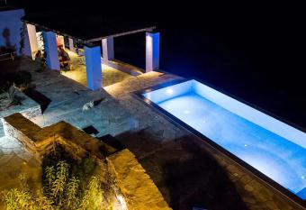 Loukoum Syros Cyclades allows 18 year olds to book a room