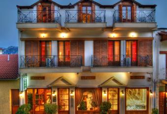 Pan Hotel has Balcony rooms