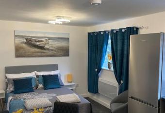 Luxury Town Center Studio Stevenage allows 18 year olds to book a room