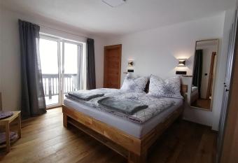 Apartment Sepp has Balcony rooms