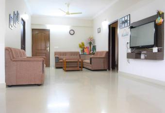 Riverview 3BHK at Muvattupuzha has Balcony rooms