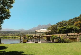 Strawberry Manor at In The Vine has Balcony rooms