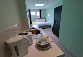 23 Cranfort allows 18 year olds to book a room