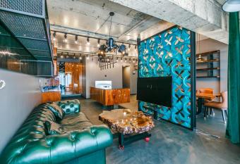 Prestige VIP Apartment LOFT Designe has Smoking/Balcony rooms