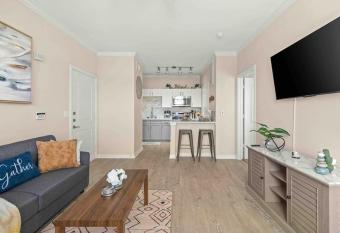 Apartment in Magnolia has Balcony rooms