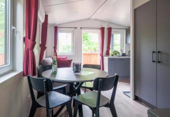 Gecko - The Tiny House allows 18 year olds to book a room