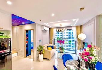 Vinhomes Grand Park S3, District 9, Qu   n 9, Ho Chi Minh, 2 pax has Balcony rooms