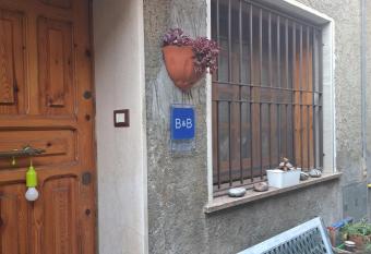 B&B LA CASINA has Balcony rooms