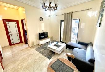 Studio meubl   allows 18 year olds to book a room