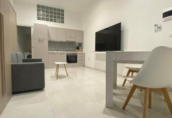 Casa Don Saro allows 18 year olds to book a room