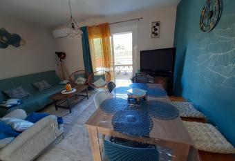 Gite 4 personnes Maison de vacances 3   toiles Bassin Arcachon 33138 Lanton allows 18 year olds to book a room