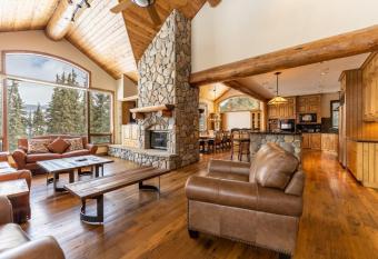 140 Goldenrod Circle by Summit County Mountain Retreats has Balcony rooms