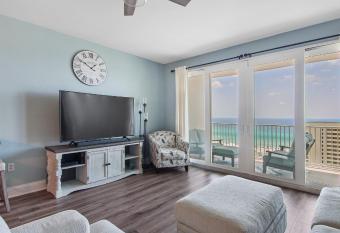 Sugar Sands at Laketown Wharf #1208 by Nautical Properties Vacation Rentals has rooms with a private hot tub