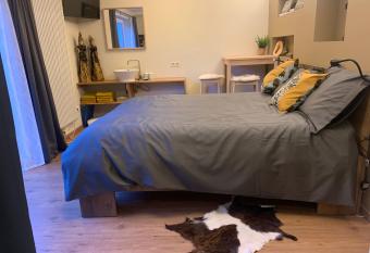 Bed & breakfast Duna met hammam, jacuzzi, sauna has rooms with a private hot tub