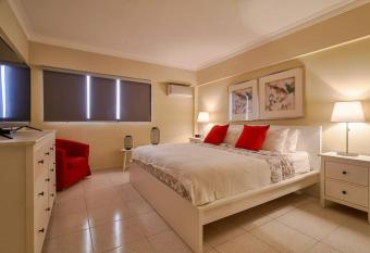 Classy Harmony Penthouse Close to Acropolis Center allows 18 year olds to book a room