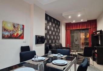 New and Modern Bugibba Apartment! Next to the coastline and square has Balcony rooms