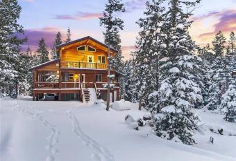 Tranquil Cabin - Private Hot Tub has Balcony rooms