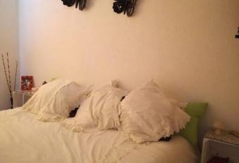 HostPal Hacienda San Camilo Queretaro allows 18 year olds to book a room