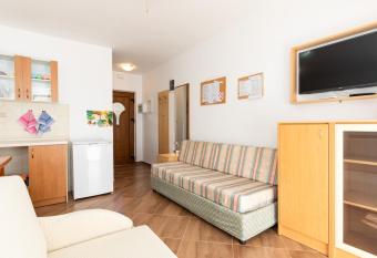 Apartmani Margita has Balcony rooms