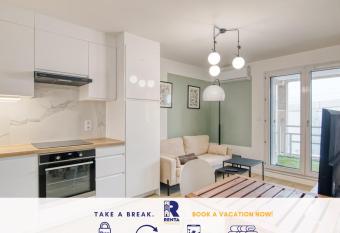 Le Rostand - Cozy and Bright has Balcony rooms