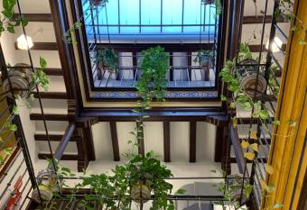 Pensi  n Lisdos has Balcony rooms