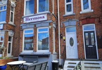 Hermosa Guest House allows 18 year olds to book a room