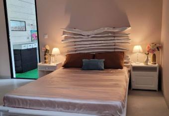 Entre mer et montagne has Balcony rooms