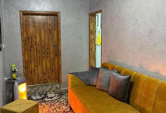 Petra graffiti art home has Balcony rooms