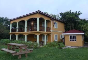 Hermon Escape has Balcony rooms