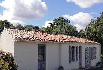 Sweet-House 06 has Balcony rooms