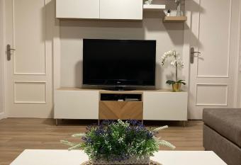 Mi Rinc  n Favorito VT-LR1594 allows 18 year olds to book a room