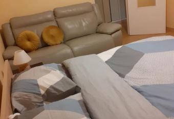 l appartement dubonheur has Balcony rooms