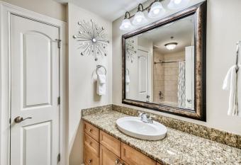 Isle Be Back, Beachfront unit with Huge balcony has Balcony rooms