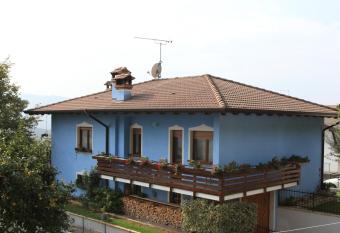 B&B All Antica Fonte allows 18 year olds to book a room